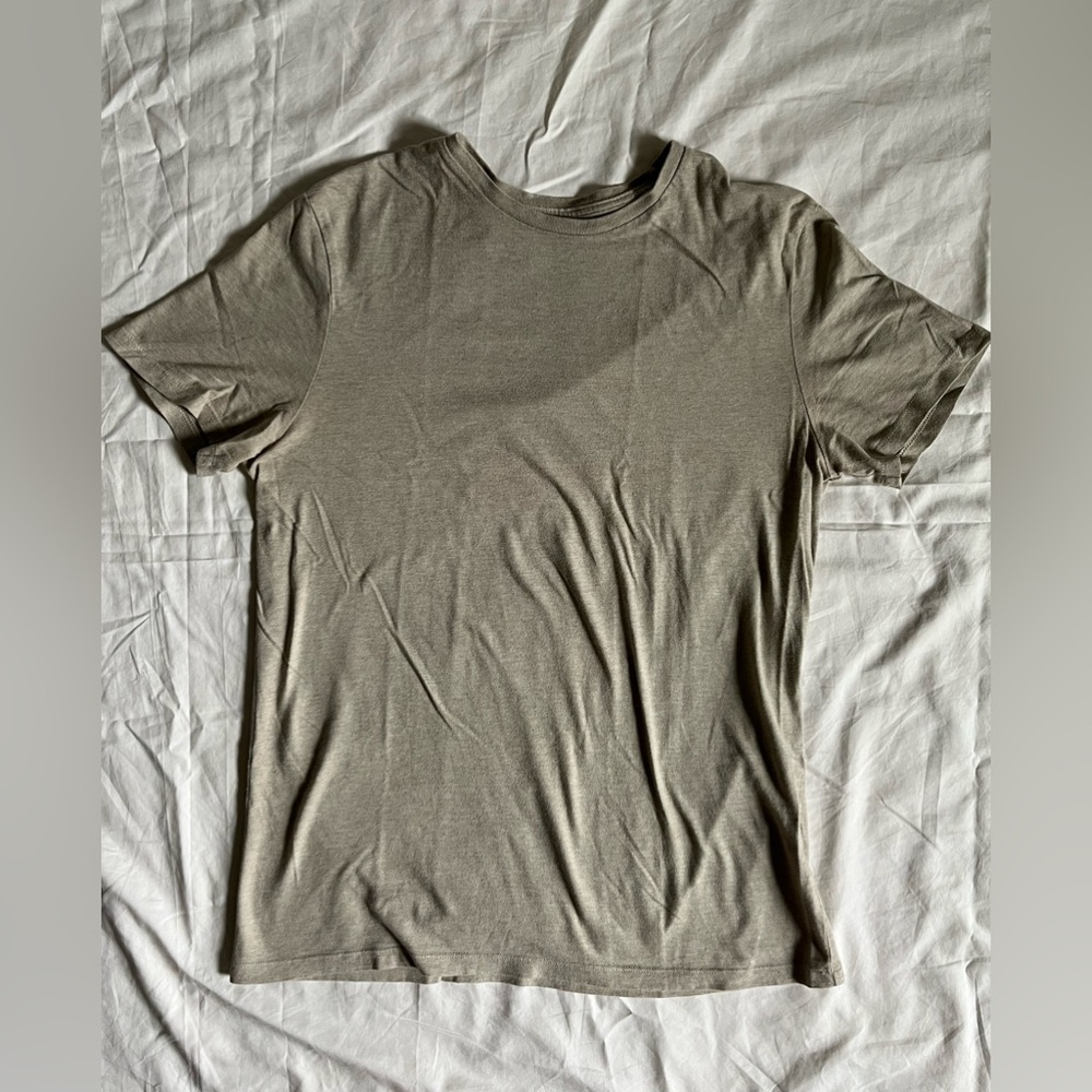 Goodfellow & Co Men’s T-Shirt Medium Beige Oatmeal Crew Neck Short Sleeve Basic